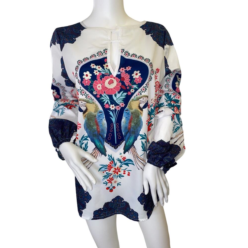 Flowy Flowers,‎ Pretty Parrots Top, Like Satin, Long Puff Sleeves, Ladies Large
